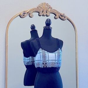 Stitch & Pine Crop Top Size L